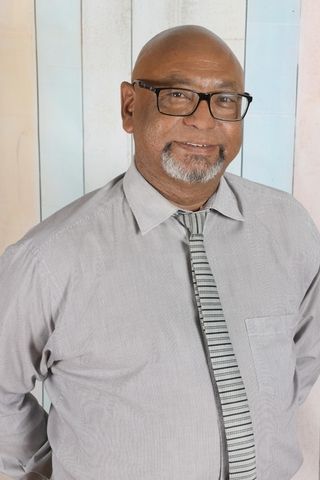 MR SAMPSON